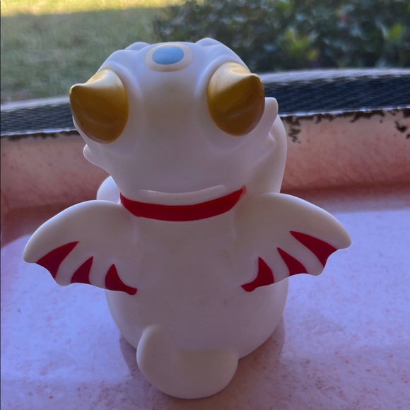 # 0894+ Adorable White Dragon Figurine with Gold & Red Details “7 inch X 4” - Picture 3 of 8